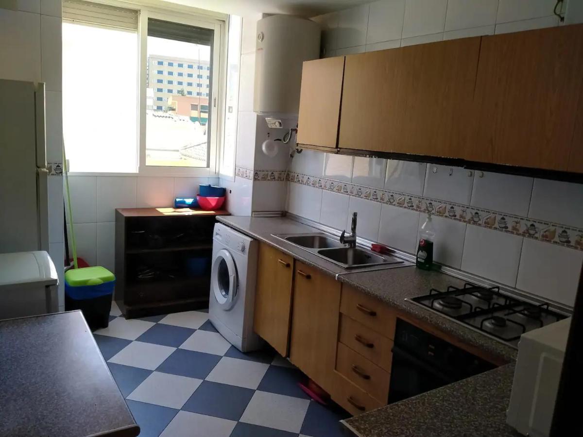 Apartamento 3 Dormitorios Frente A Hospital De Traumatologia Гранада Экстерьер фото